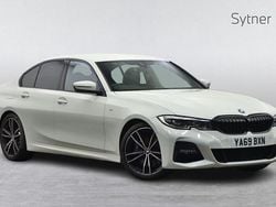White Used 2019 BMW 330 M Sport | £23,750 (Fair price)