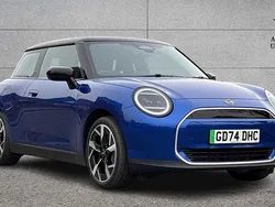Blue Used 2024 Mini Cooper Hatch Hatchback | £28,990