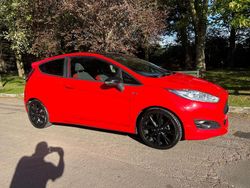 Red Used 2016 Ford Fiesta ST-Line Hatchback | £4,690 (Fair price)
