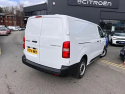 White New 2024 Citroën Dispatch MPV | £19,820 (A bit pricey)