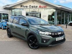 Green Used 2023 Dacia Jogger Extreme MPV | £16,390 (Fair price)