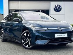 Blue Used 2024 VW ID.7 Pro Sedan | £31,990 (Fair price)