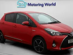 Red Used 2016 Toyota Yaris Hybrid Design Hatchback | £11,600 (Fair price)