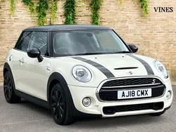 White Used 2018 Mini Cooper S Hatch Hatchback | £14,725 (Fair price)