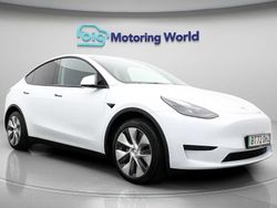 White Used 2022 Tesla Model Y RWD SUV | £21,000 (Fair price)