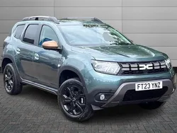 Green Used 2023 Dacia Duster Extreme SUV | £15,495 (A bit pricey)