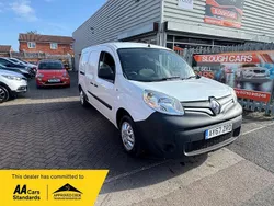 White Used 2017 Renault Kangoo Business MPV | £2,995 (Fair price)