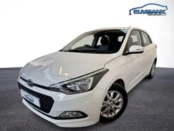 White Used 2016 Hyundai i20 SE Hatchback | £8,995 (Fair price)