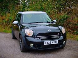 Black metallic Used 2015 Mini Cooper SD Countryman SUV | £8,395 (Fair price)
