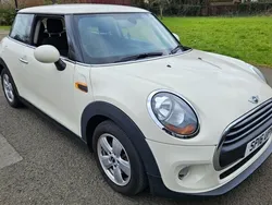 White Used 2016 Mini ONE Hatch Hatchback | £4,695 (Super price)
