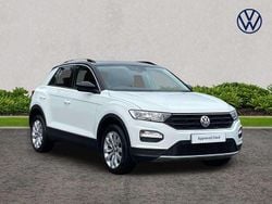 White Used 2019 VW T-Roc SE SUV | £16,590 (Fair price)