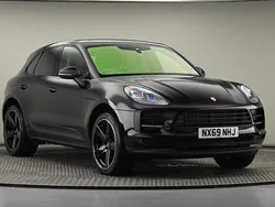 Jet black metallic Used 2019 Porsche Macan SUV | £36,650 (Fair price)
