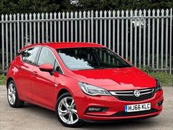 Red Used 2016 Vauxhall Astra SRi Hatchback | £5,675 (Fair price)