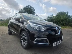 Black/brown Used 2016 Renault Captur Iconic SUV | £4,995 (Fair price)