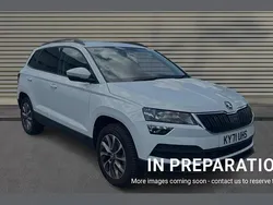 White Used 2022 Skoda Karoq SE Drive SUV | £15,166 (Fair price)