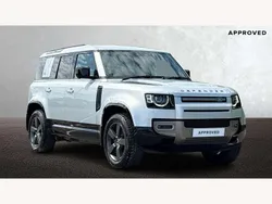 Hakuba silver Used 2023 Land Rover Defender HSE Dynamic SUV | £57,695 (Super price)