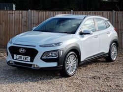 White Used 2018 Hyundai Kona SE SUV | £8,000 (Fair price)