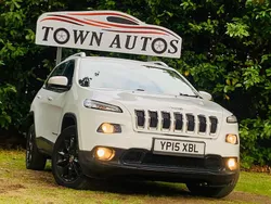 White Used 2015 Jeep Cherokee Longitude SUV | £7,990 (Fair price)