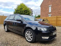 Black Used 2014 Skoda Octavia Elegance Estate | £5,495 (Good price)