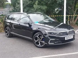 Black Used 2022 VW Passat Advance Estate | £19,498 (Fair price)