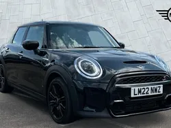 Black Used 2022 Mini Cooper S Exclusive Hatchback | £22,115 (Fair price)