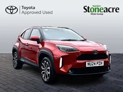 Red Used 2024 Toyota Yaris Hybrid Design SUV | £23,000 (Fair price)