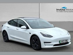 White Used 2021 Tesla Model 3 Long Range AWD Sedan | £17,500 (Fair price)
