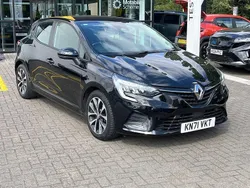 Diamond black Used 2021 Renault Clio V Iconic Hatchback | £10,995 (Fair price)
