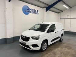 White Used 2020 Vauxhall Combo Sportive MPV | £7,997 (Good price)