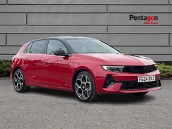 Red Used 2024 Vauxhall Astra Ultimate Hatchback | £19,995 (Good price)