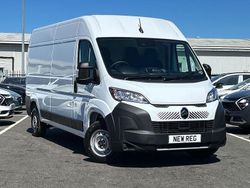 White New 2025 Citroën Relay Van | £23,995 (Good price)