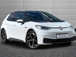 Glacier white with black roof Used 2023 VW ID.3 Pro Performance Hatchback | £19,250 (A bit pricey)