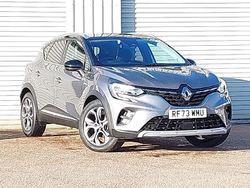 Grey/black Used 2024 Renault Captur Techno SUV | £19,298 (Fair price)