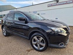 Black Used 2016 Nissan Qashqai N-Connecta SUV | £6,795 (Fair price)