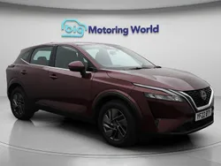 Red Used 2022 Nissan Qashqai Acenta Premium SUV | £15,725 (Good price)