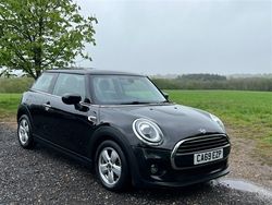 Black Used 2019 Mini Cooper Classic Hatchback | £10,995 (Fair price)
