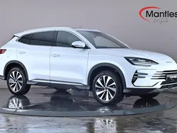 White New 2025 BYD Seal U Boost SUV | £29,495