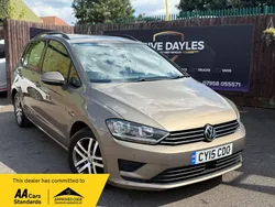 Gold Used 2015 VW Golf Sportsvan SE MPV | £5,499 (Fair price)