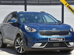 Blue Used 2018 Kia Niro 4 SUV | £10,425 (Fair price)