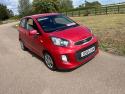 Red Used 2016 Kia Picanto Hatchback | £3,490 (Fair price)