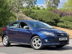 Blue Used 2013 Ford Focus Zetec Hatchback | £2,395 (Good price)