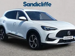 Solid white pearl Used 2023 MG HS Trophy SUV | £18,282 (Fair price)