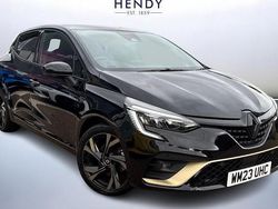 Black Used 2022 Renault Clio V Engineered Hatchback | £17,099 (Fair price)
