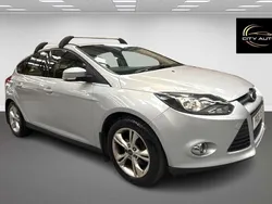 Silver Used 2011 Ford Focus Zetec Hatchback | £2,650 (Fair price)