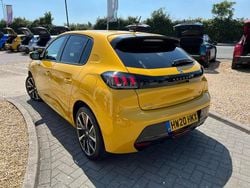 Faro yellow Used 2020 Peugeot 208 Allure Hatchback | £11,995 (Fair price)