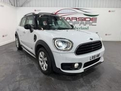 White Used 2018 Mini Cooper Countryman SUV | £15,199 (Fair price)