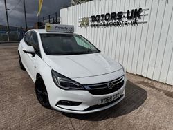 White Used 2018 Vauxhall Astra SRi Hatchback | £4,300 (Super price)