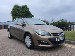 Brown Used 2013 Vauxhall Astra Hatchback | £1,450 (Super price)
