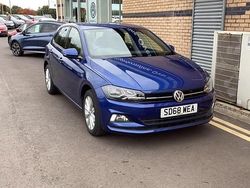 Blue Used 2018 VW Polo SEL Hatchback | £11,895 (Fair price)
