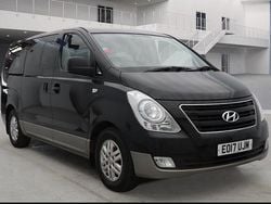 Black Used 2017 Hyundai I800 SE MPV | £12,995 (Fair price)